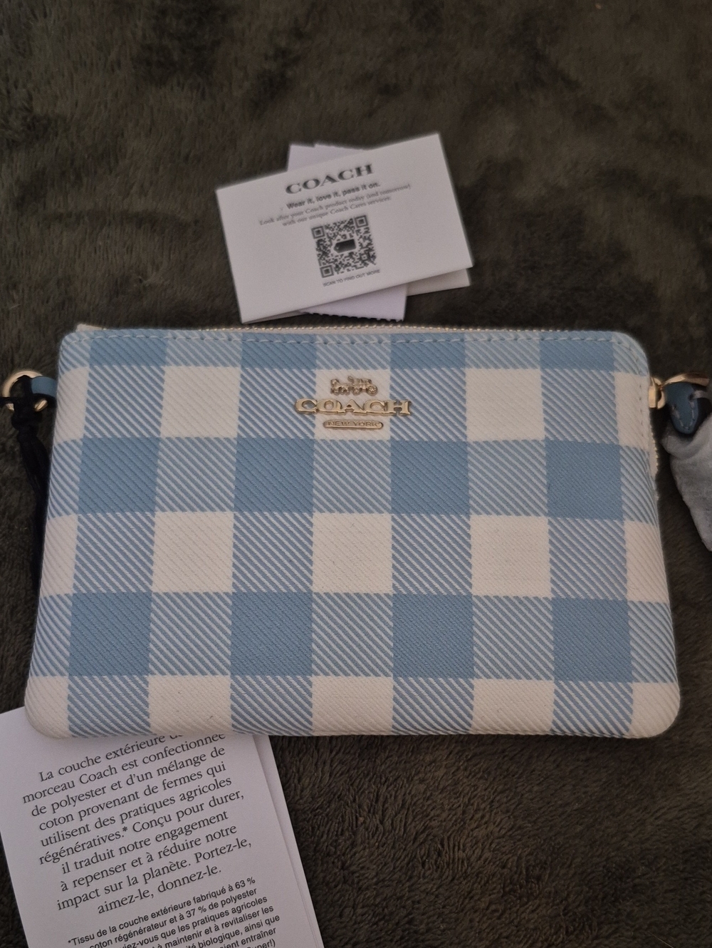 SOLD Coach Corner Zip Wristlet With Gingham Print NWT - Picture 1 of 7